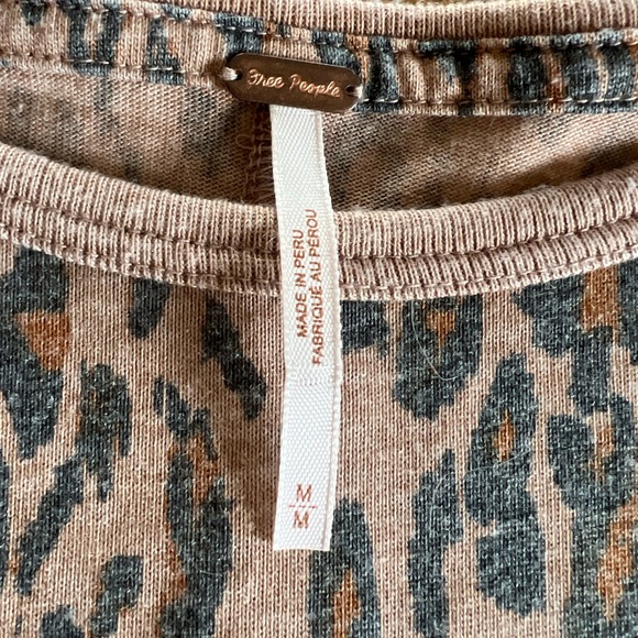Free People leopard print t-shirt - Picture 2 of 2
